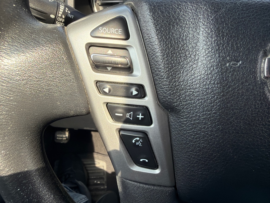 Photo 26 of this NISSAN TITAN