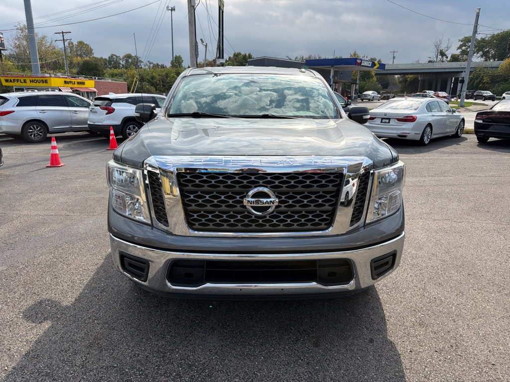 Photo 4 of this NISSAN TITAN