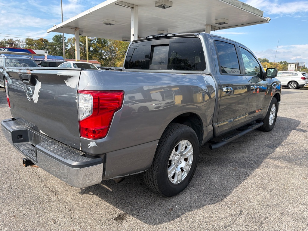 Photo 9 of this NISSAN TITAN