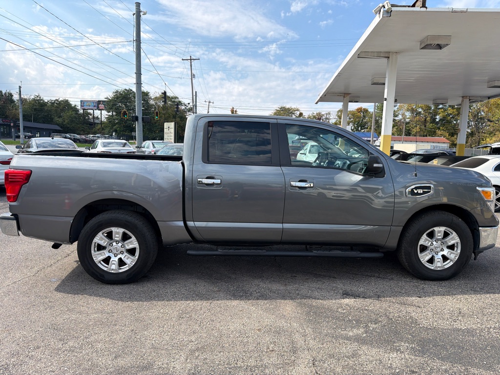 Photo 10 of this NISSAN TITAN
