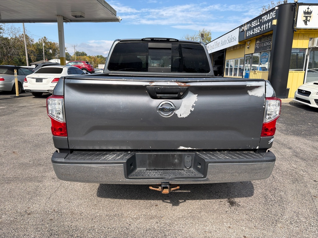 Photo 8 of this NISSAN TITAN