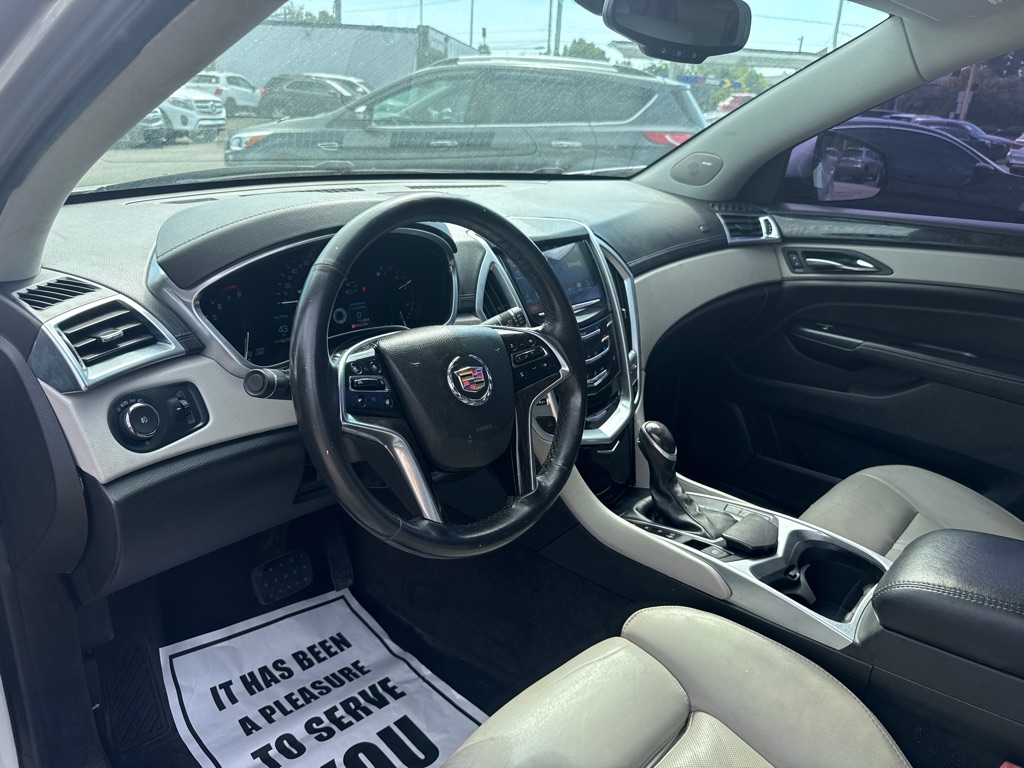 Photo 13 of this CADILLAC SRX