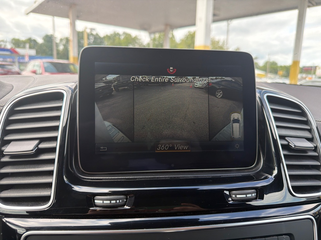 Photo 43 of this MERCEDES-BENZ GLS