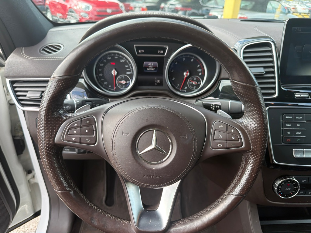 Photo 36 of this MERCEDES-BENZ GLS