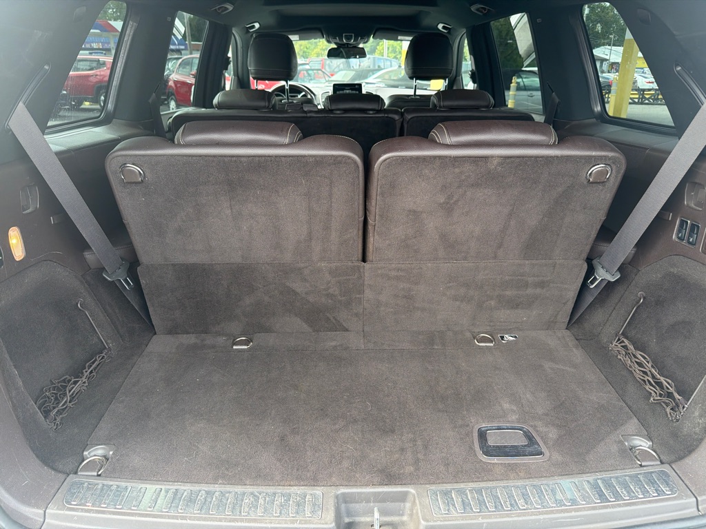 Photo 22 of this MERCEDES-BENZ GLS