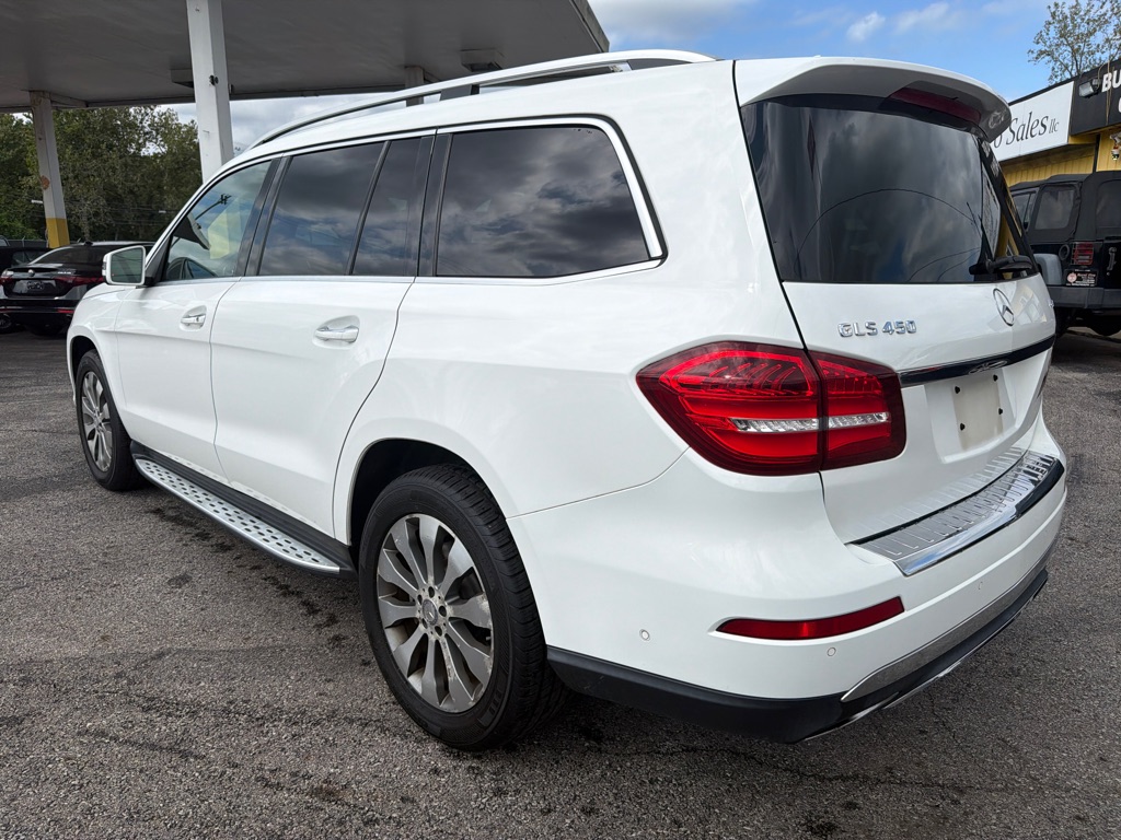 Photo 7 of this MERCEDES-BENZ GLS