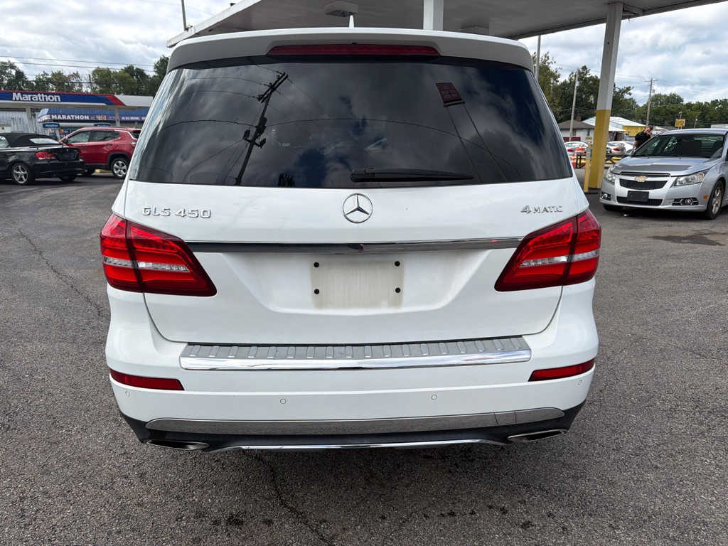 Photo 8 of this MERCEDES-BENZ GLS