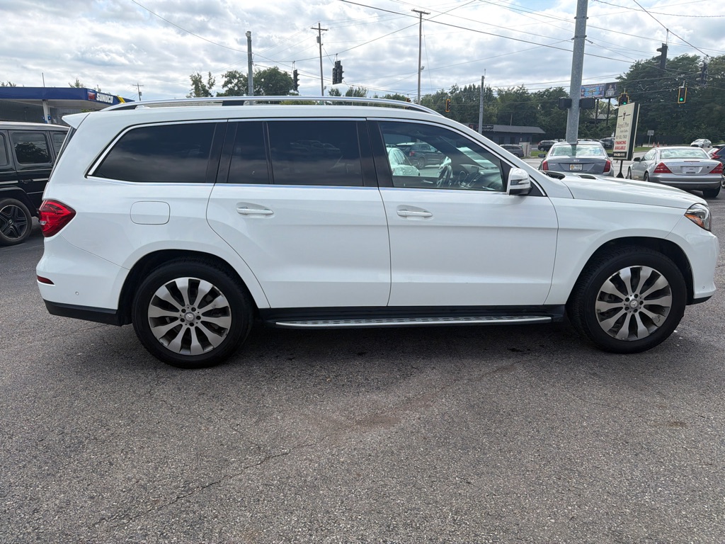 Photo 10 of this MERCEDES-BENZ GLS
