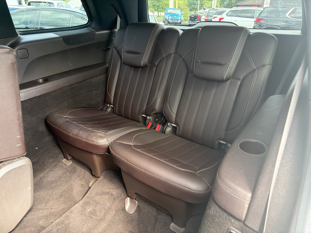 Photo 18 of this MERCEDES-BENZ GLS