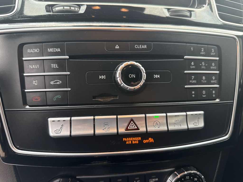 Photo 37 of this MERCEDES-BENZ GLS