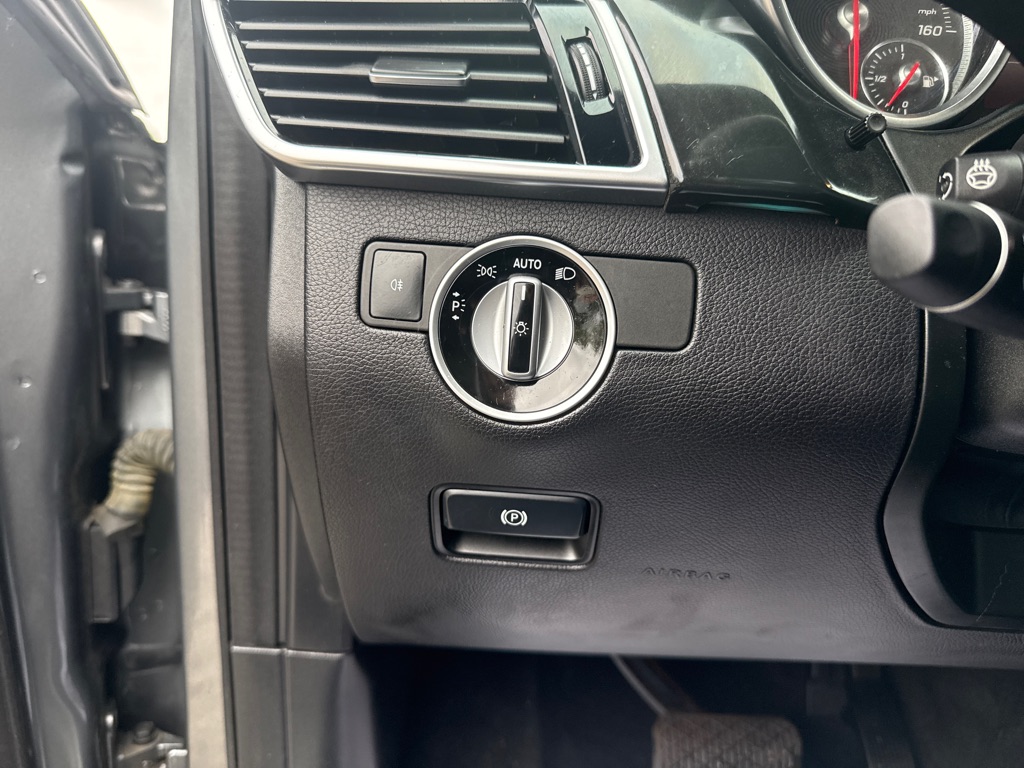 Photo 33 of this MERCEDES-BENZ GLS
