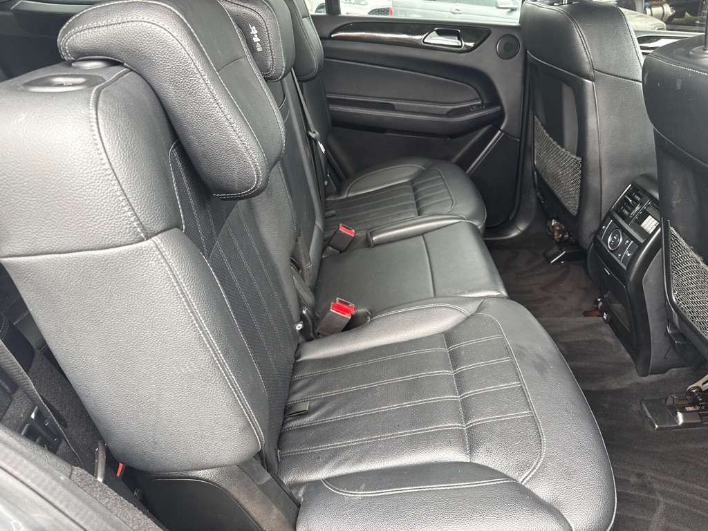 Photo 28 of this MERCEDES-BENZ GLS