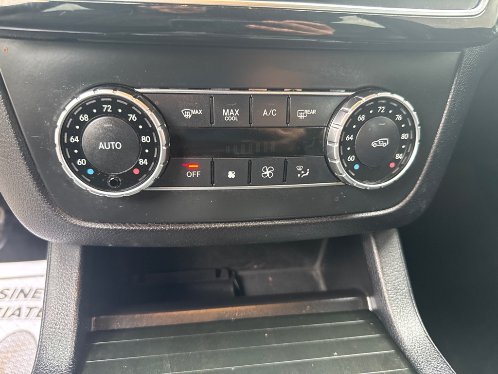 Photo 38 of this MERCEDES-BENZ GLS
