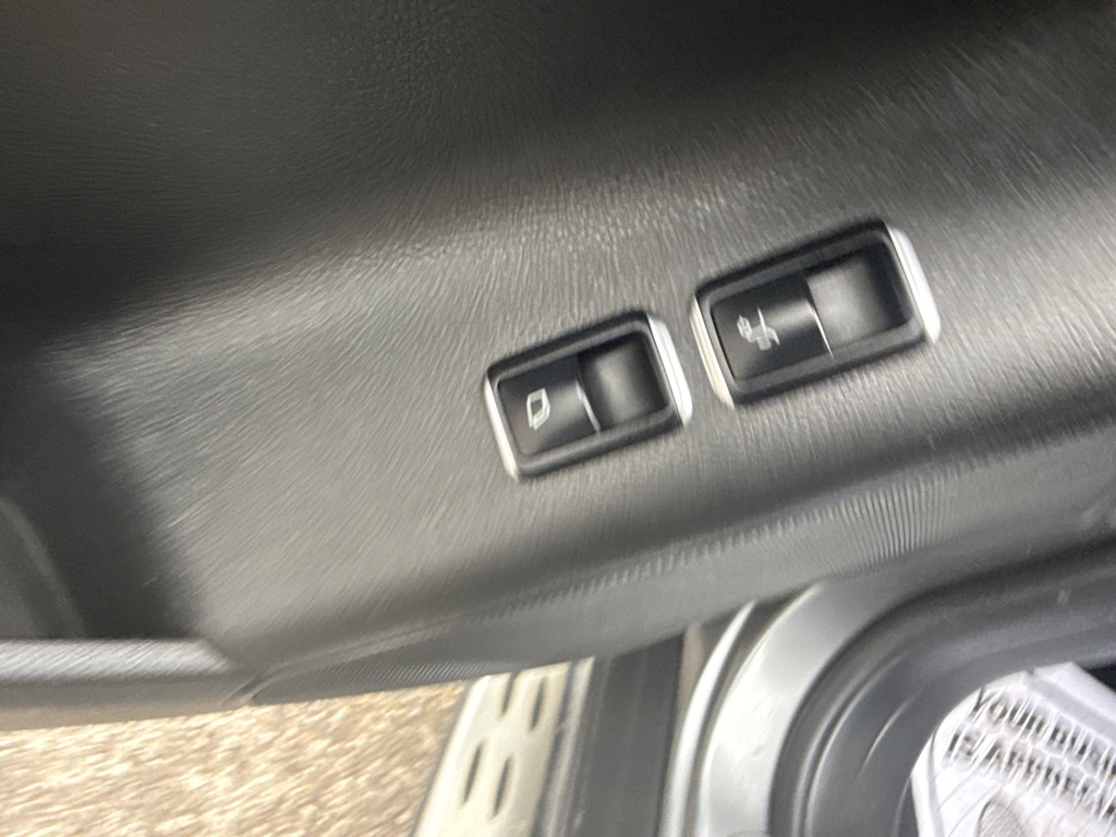 Photo 16 of this MERCEDES-BENZ GLS