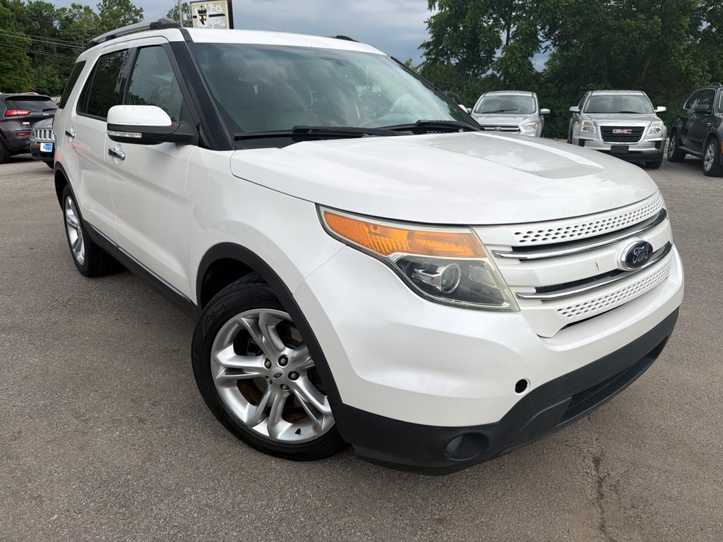 Photo 2 of this FORD EXPLORER