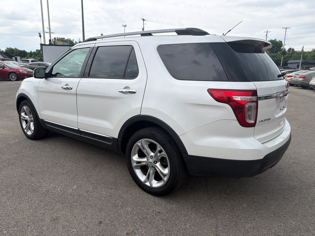 Photo 6 of this FORD EXPLORER