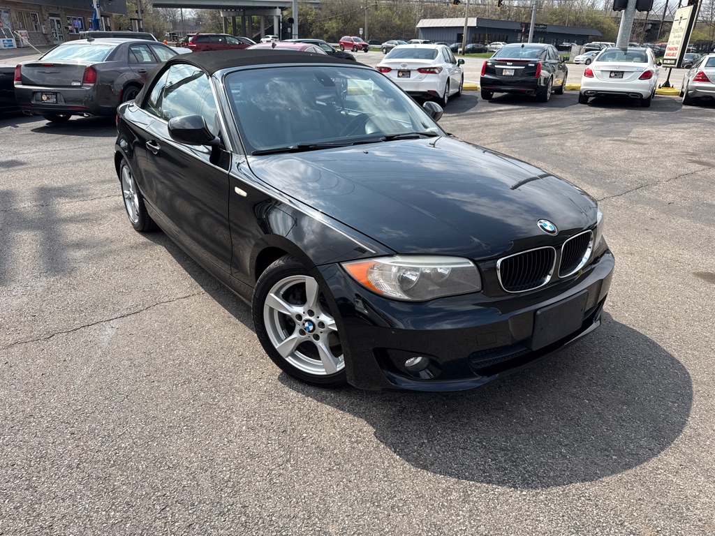 Photo 2 of this BMW 128I