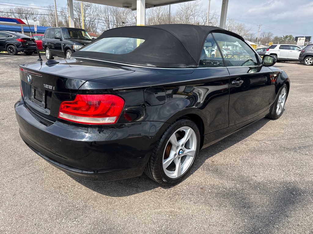 Photo 10 of this BMW 128I
