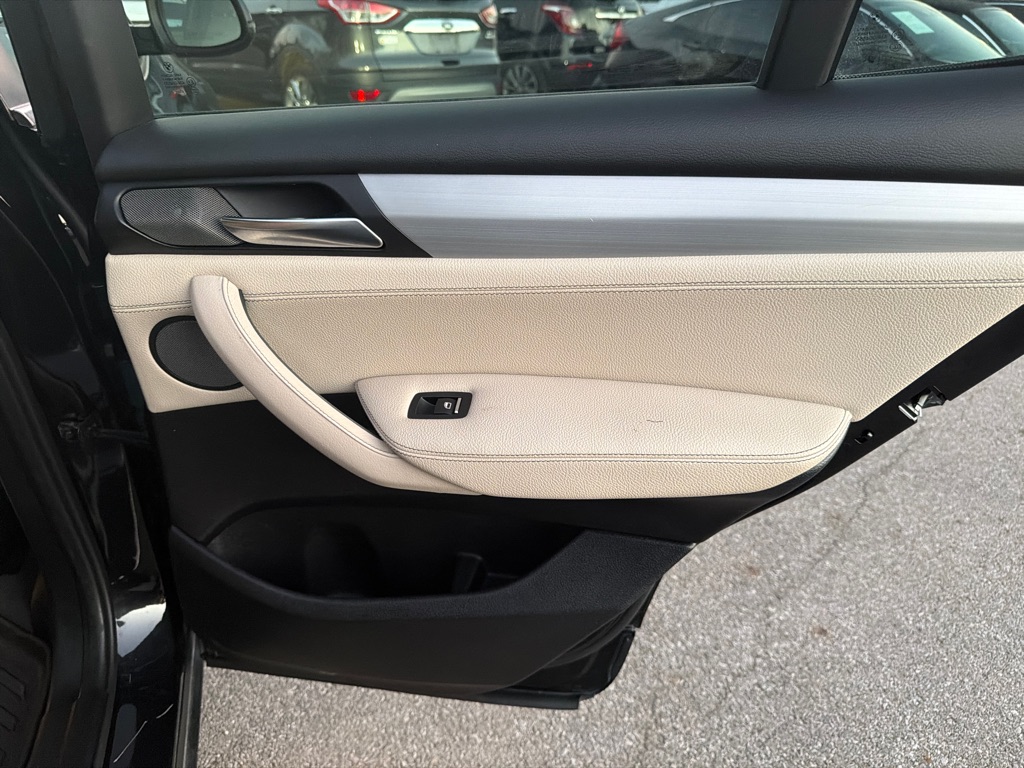 Photo 21 of this BMW X3