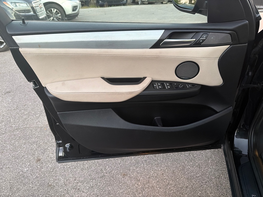 Photo 12 of this BMW X3