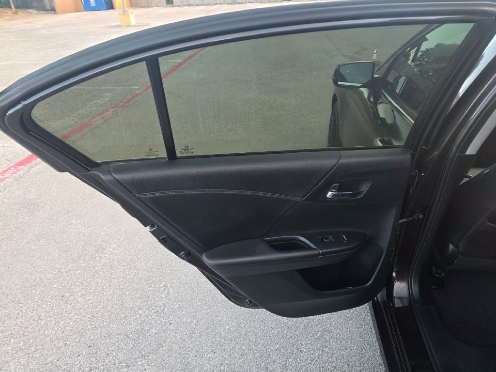 Photo 12 of this HONDA ACCORD