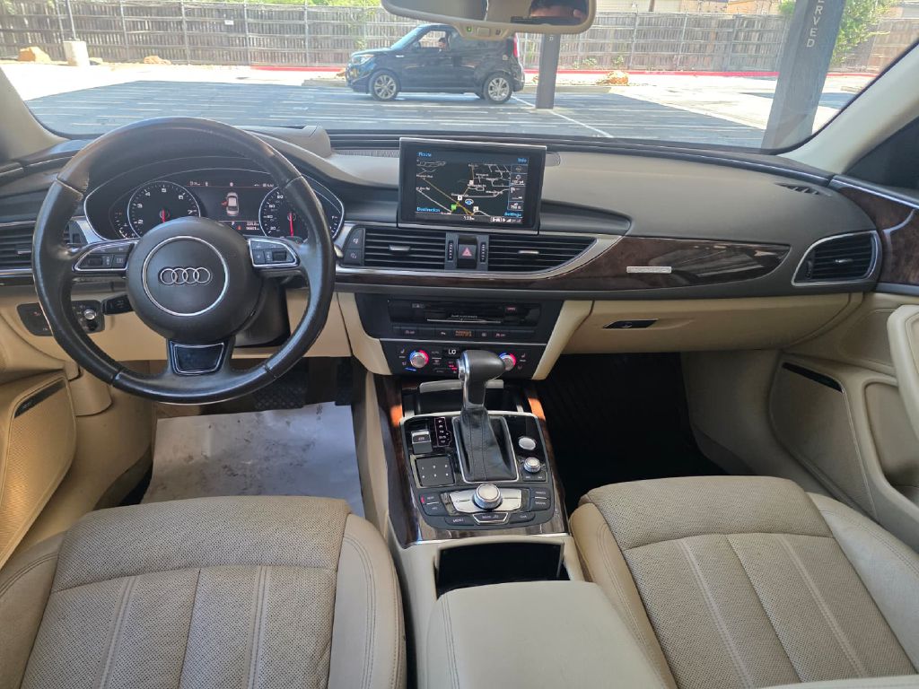 Photo 14 of this AUDI A6