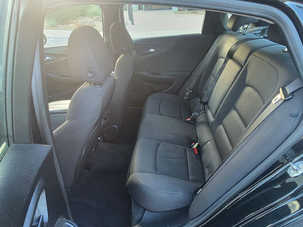 Photo 13 of this CHEVROLET MALIBU