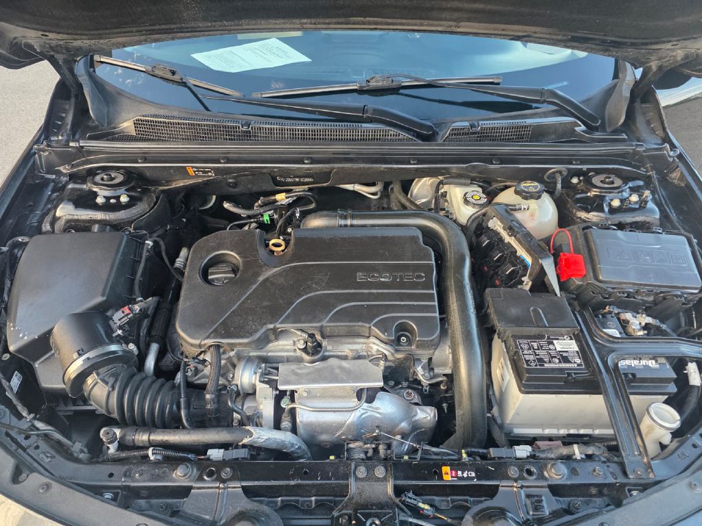 Photo 19 of this CHEVROLET MALIBU