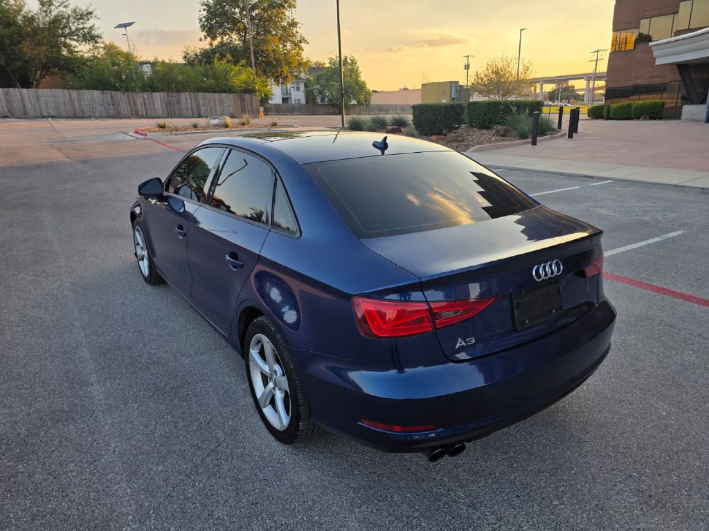 Photo 4 of this AUDI A3