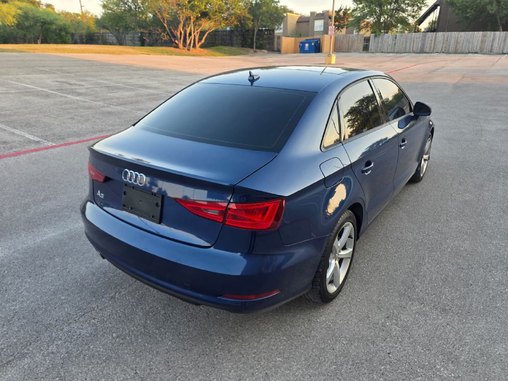 Photo 7 of this AUDI A3
