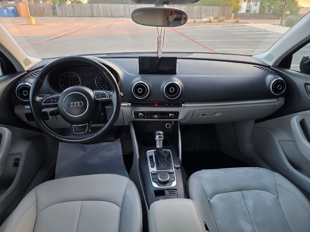 Photo 14 of this AUDI A3