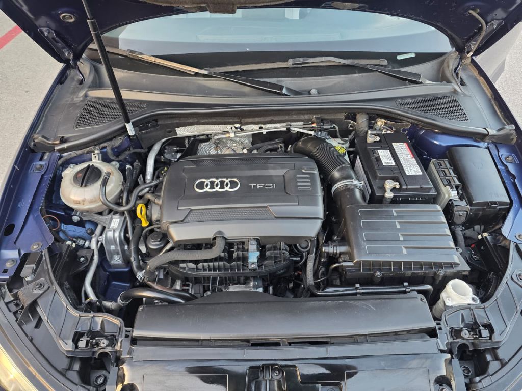 Photo 18 of this AUDI A3