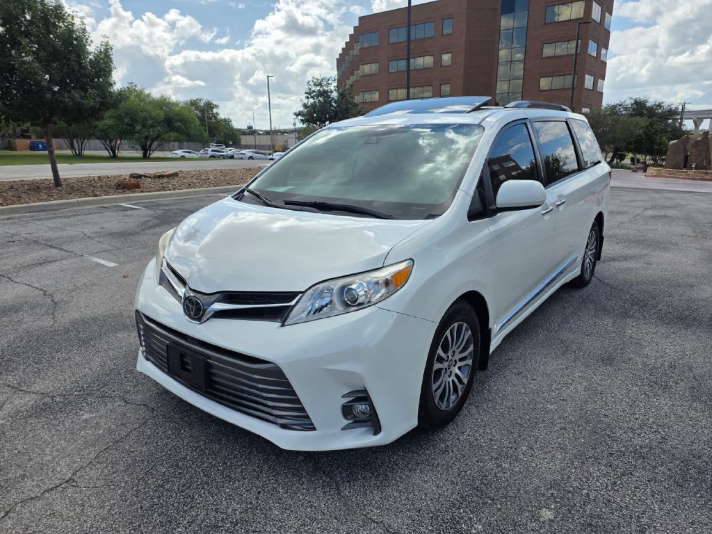 2020 TOYOTA SIENNA