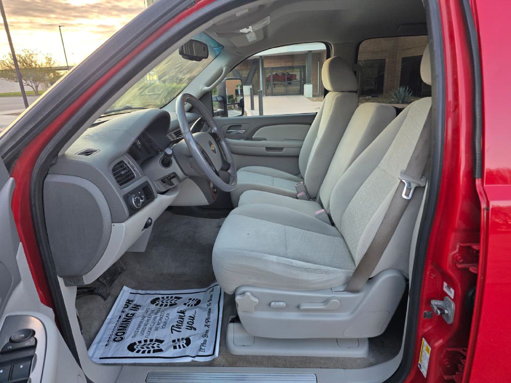 Photo 12 of this CHEVROLET AVALANCHE