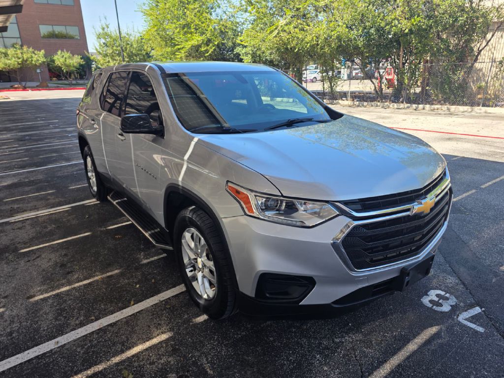 Photo 9 of this CHEVROLET TRAVERSE