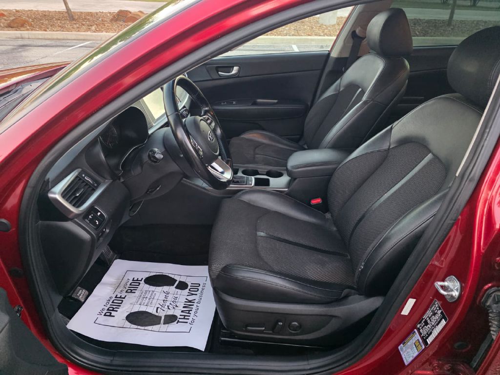 Photo 11 of this KIA OPTIMA