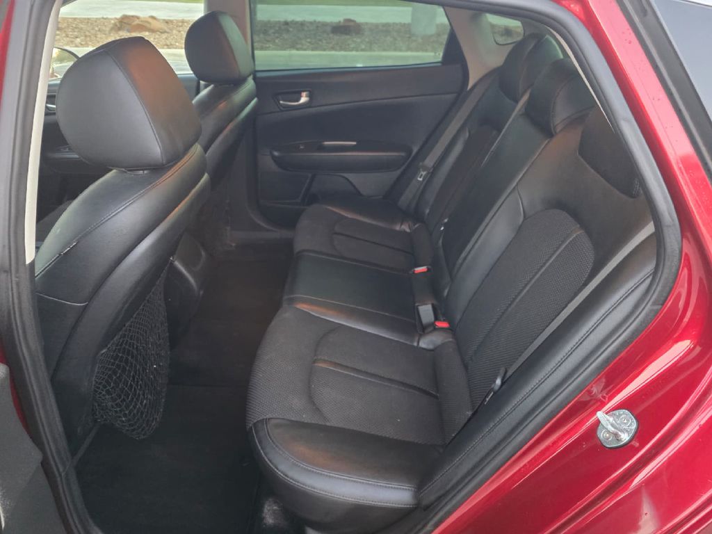 Photo 13 of this KIA OPTIMA