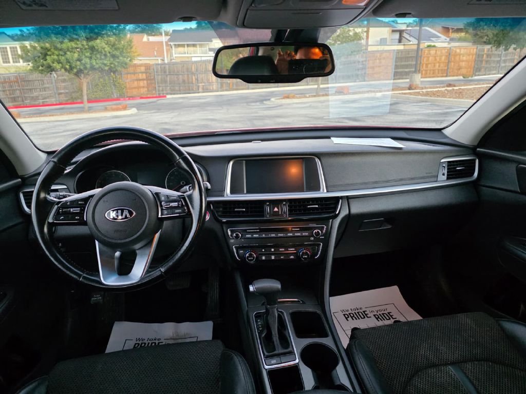 Photo 14 of this KIA OPTIMA