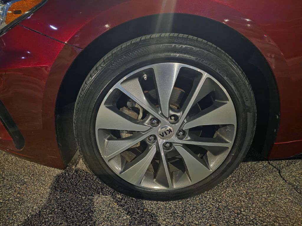 Photo 16 of this KIA OPTIMA