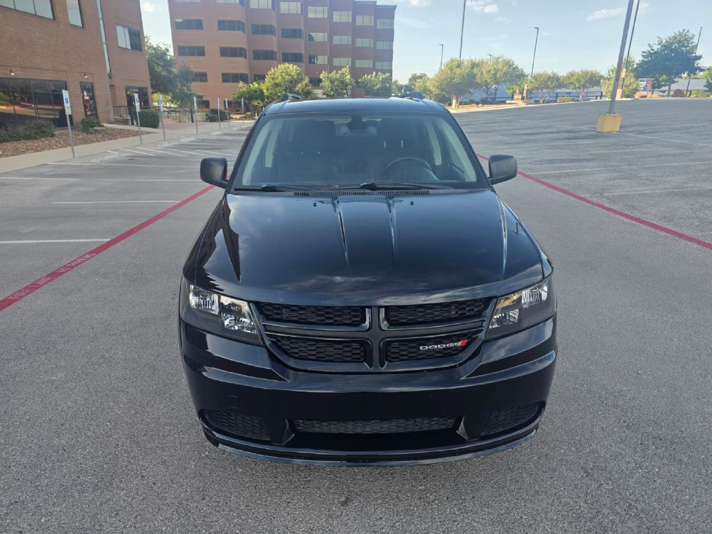 Photo 2 of this DODGE JOURNEY