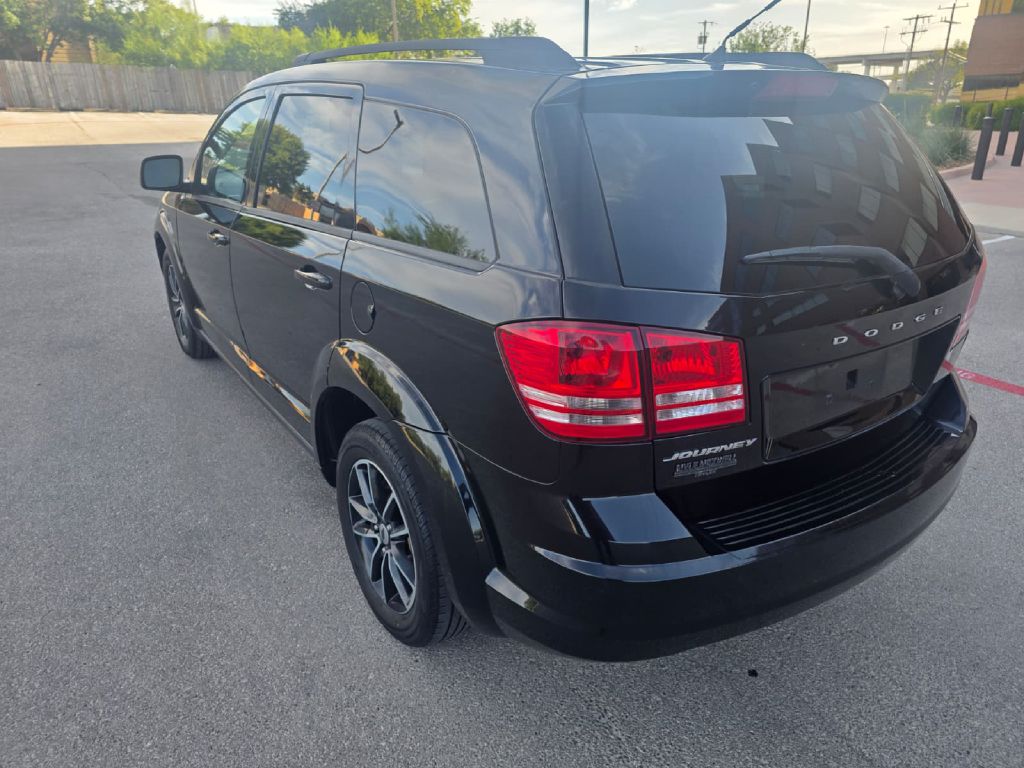 Photo 4 of this DODGE JOURNEY