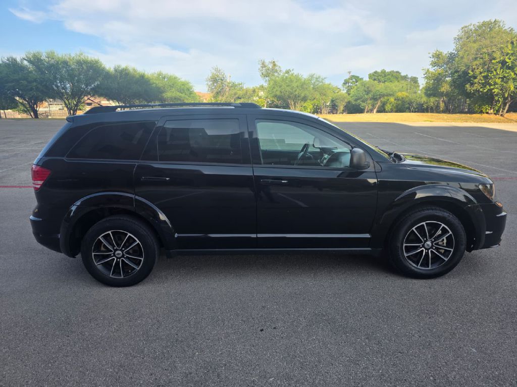 Photo 8 of this DODGE JOURNEY