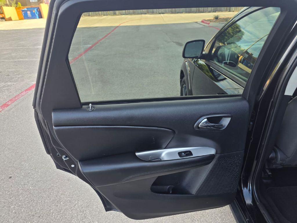 Photo 12 of this DODGE JOURNEY