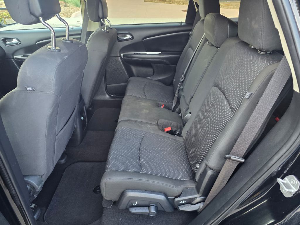 Photo 13 of this DODGE JOURNEY