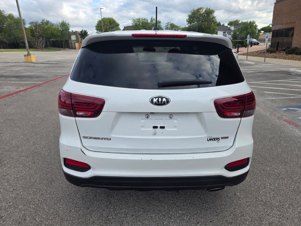 Photo 5 of this KIA SORENTO