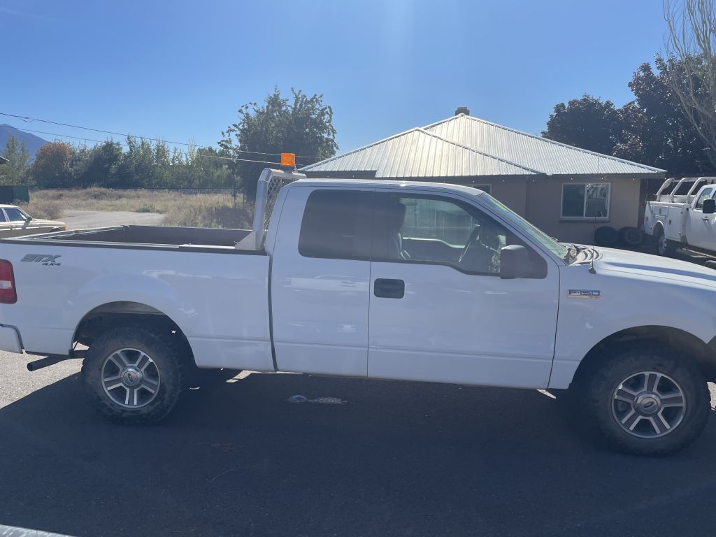 Photo 2 of this FORD F150