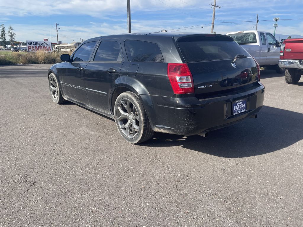 Photo 4 of this DODGE MAGNUM