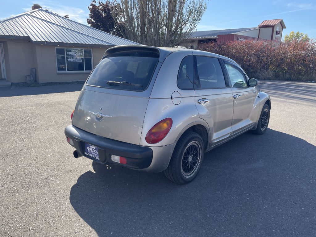 Photo 2 of this CHRYSLER PT CRUISER