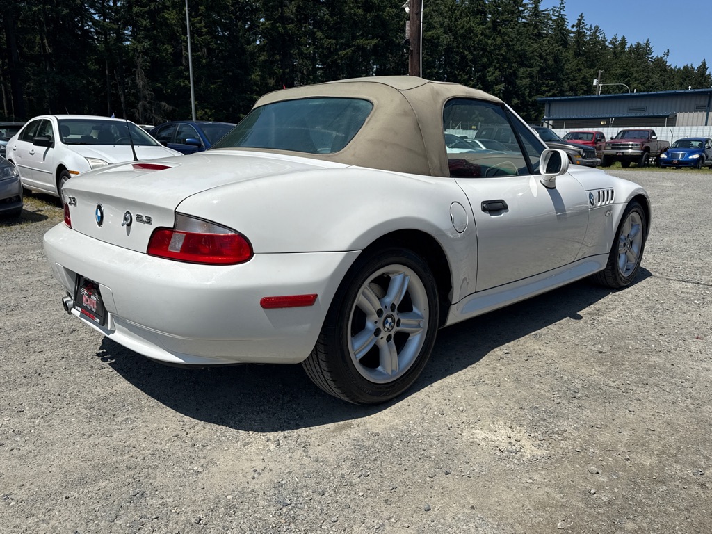 Photo 10 of this BMW Z3