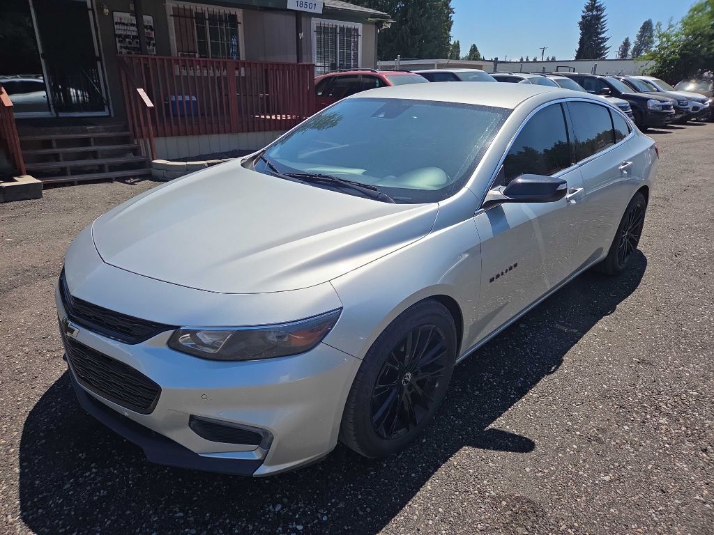 Photo 4 of this CHEVROLET MALIBU